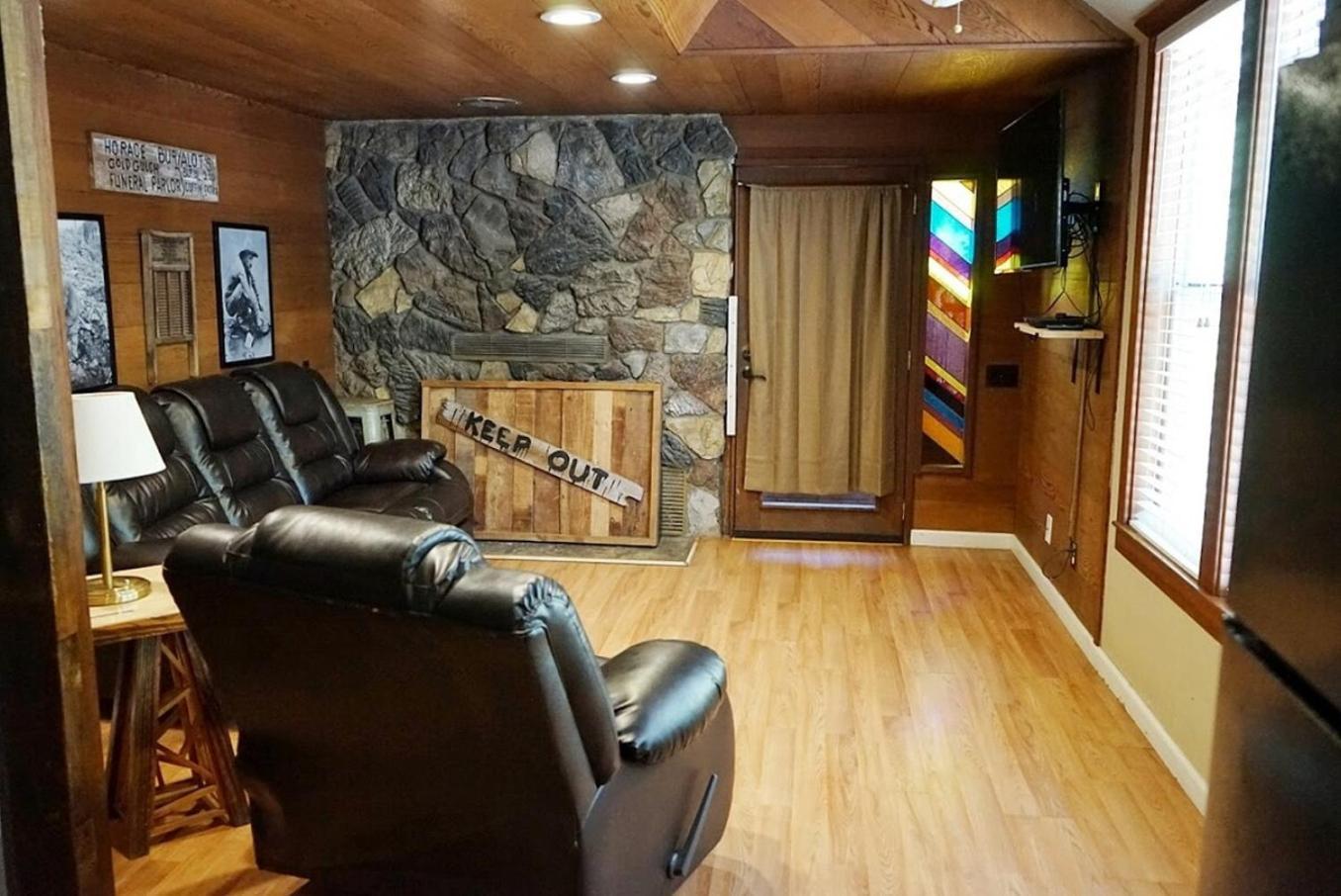 Bear Cave- Pet Friendly Suite In Shaver Lake Exterior foto