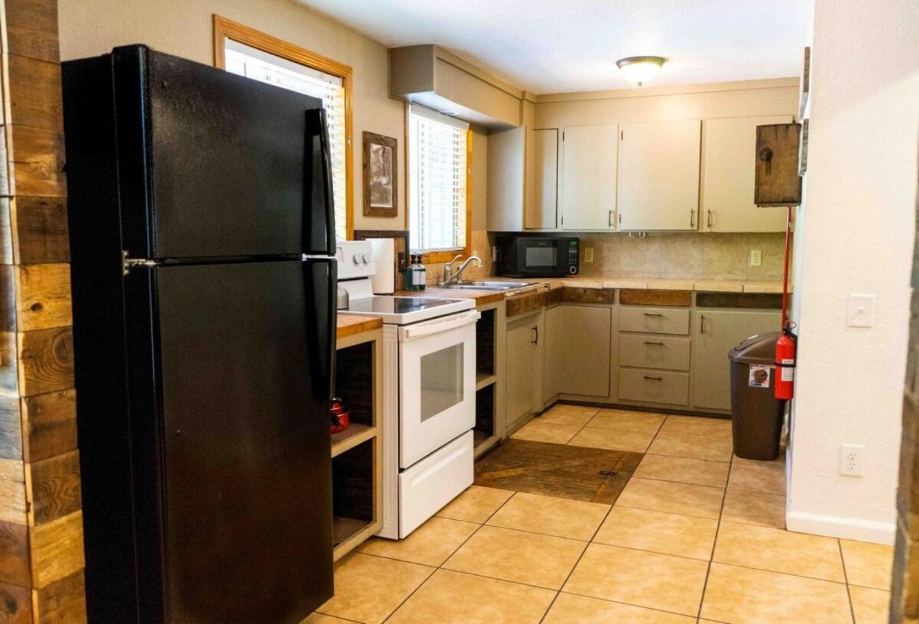 Bear Cave- Pet Friendly Suite In Shaver Lake Exterior foto